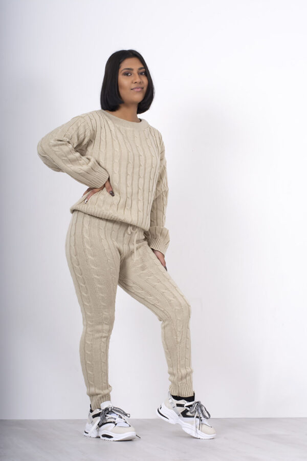 CABLE KNIT LONG SLEEVE CROPPED TOP AND LEGGING LOUNGE SET